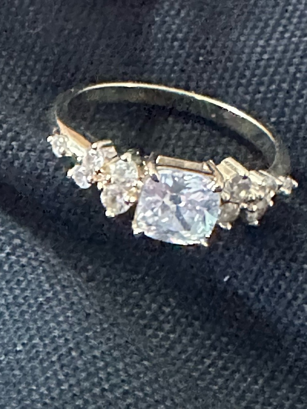 14k yellow gold Cubic Zirconia Engagement Ring - White - Picture 1 of 4